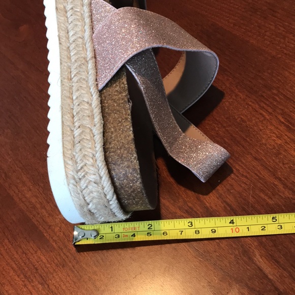 Madden girl metallic platform strappy sandals shoes size 7M - Picture 6 of 14